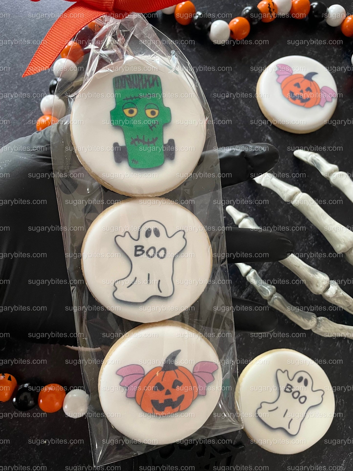 Halloween Cookies, Halloween Iced Sugar Cookies Set, Set of 2 Cellophane Bags with elegant ribbon. (Total 6 Cookies)
