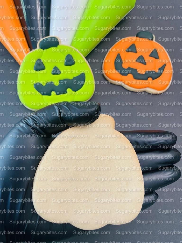 Halloween Cookie Decorating Kit, DIY Cookie Kit, (Large Cookies) ***INCLUDES 24 ITEMS*** With 4 Icing Bags & 3 Deluxe Sprinkle!