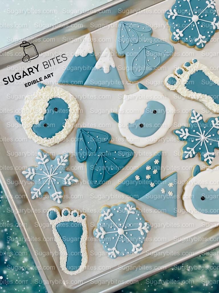 Winter Cookie Decorating Kit, Winter DIY Cookie Kit, (Large Cookies) ***INCLUDES 24 ITEMS*** With 4 Icing Bags & 3 Deluxe Sprinkle!