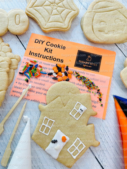 Halloween Cookie Decorating Kit, DIY Cookie Kit, (Large Cookies) ***INCLUDES 24 ITEMS*** With 4 Icing Bags & 3 Deluxe Sprinkle!