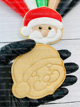 Load image into Gallery viewer, Christmas Cookie Decorating Kit, Christmas DIY Cookie Kit, (Large Cookies), ***INCLUDES 25 ITEMS*** With 5 Icing Bags &amp; 3 Deluxe Sprinkles!!
