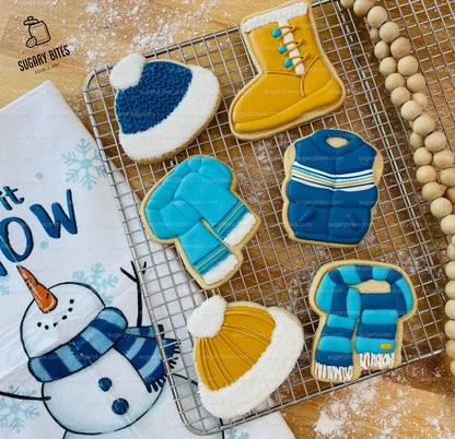 Winter Cookie Decorating Kit, Winter DIY Cookie Kit, (Large Cookies) ***INCLUDES 24 ITEMS*** With 4 Icing Bags & 3 Deluxe Sprinkle!!