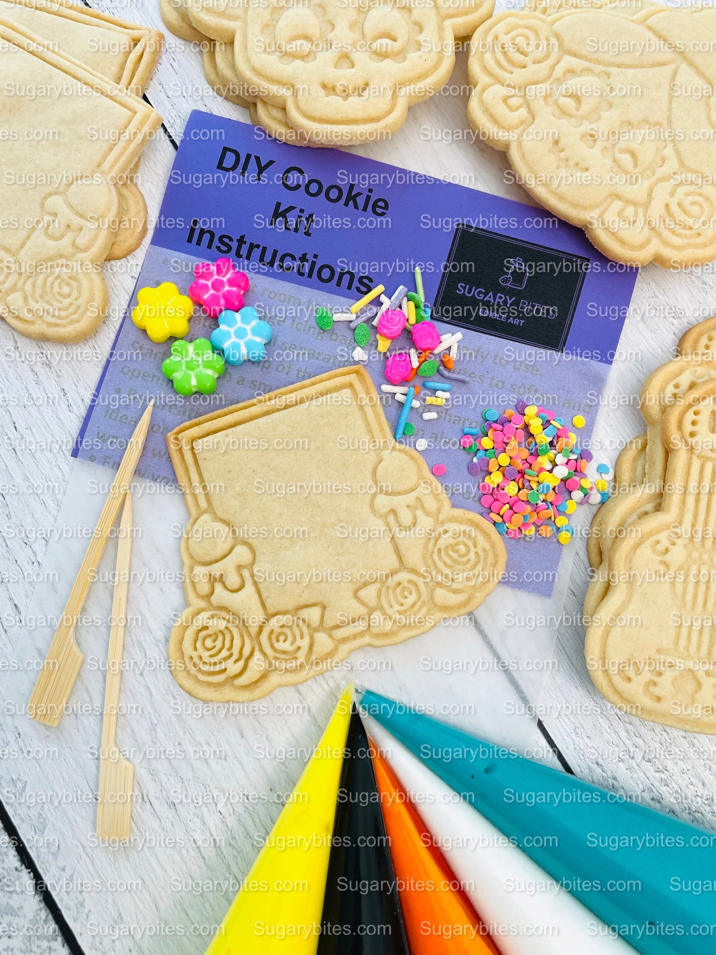 Halloween Cookie Decorating Kit, DIY Cookie Kit, (Large Cookies) ***INCLUDES 24 ITEMS*** With 4 Icing Bags & 3 Deluxe Sprinkle!