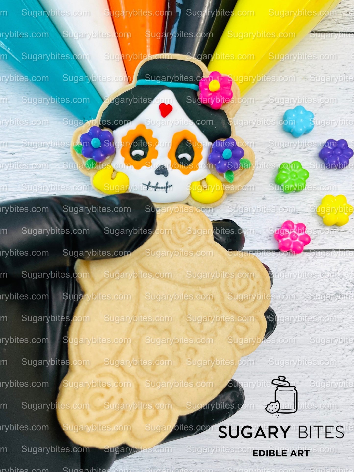 Halloween Cookie Decorating Kit, DIY Cookie Kit, (Large Cookies) ***INCLUDES 24 ITEMS*** With 4 Icing Bags & 3 Deluxe Sprinkle!