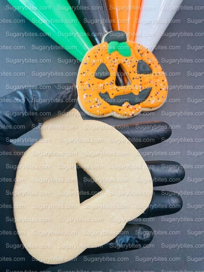 Halloween Cookie Decorating Kit, DIY Cookie Kit, (Large Cookies) ***INCLUDES 25 ITEMS*** With 4 Icing Bags & 4 Deluxe Sprinkle!