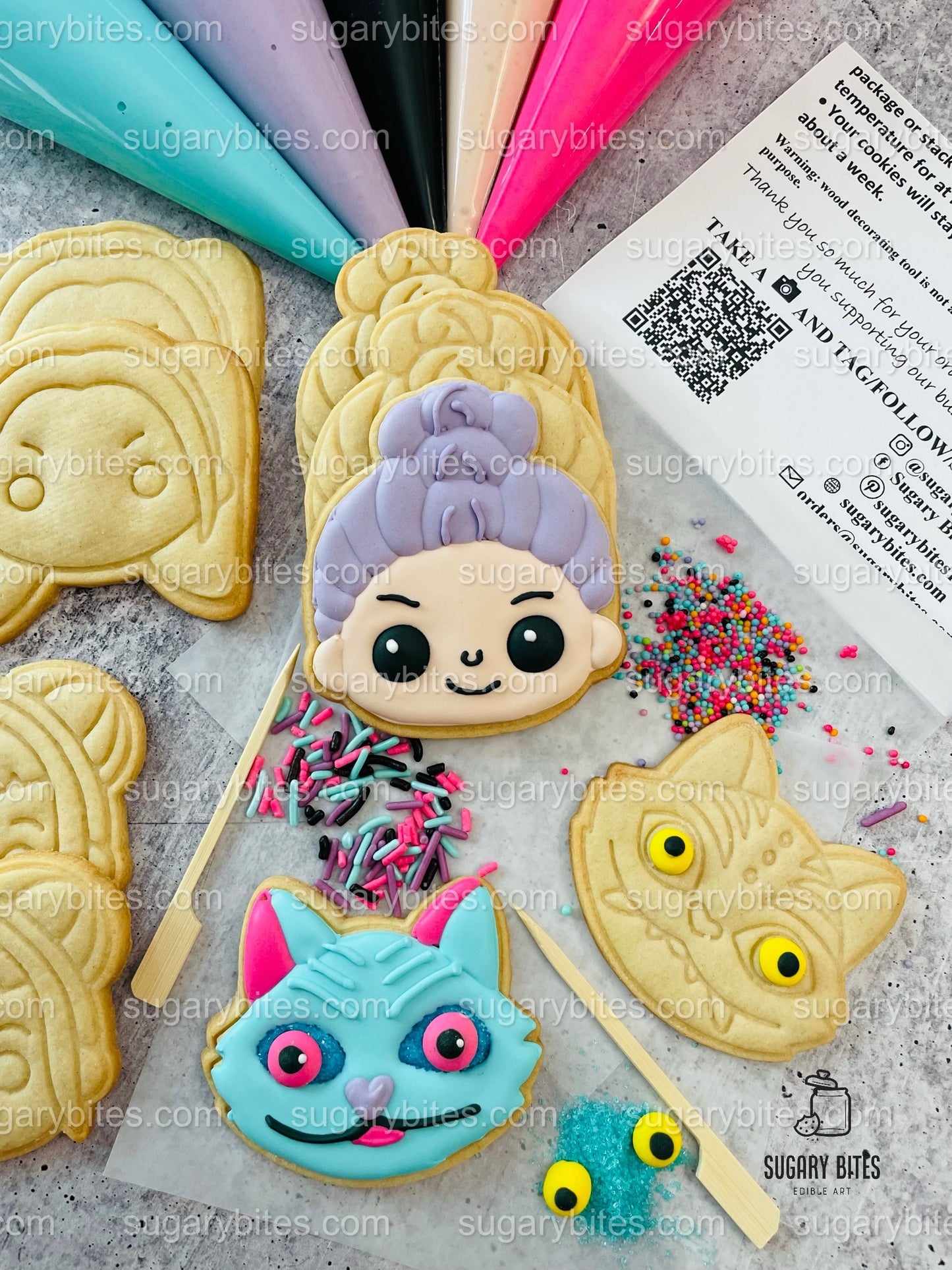 Kpop Decorating Kit, DIY Cookie Kit, (Large Cookies) ***INCLUDES 25 ITEMS*** With 5 Icing Bags & 3 Deluxe Sprinkles!!!