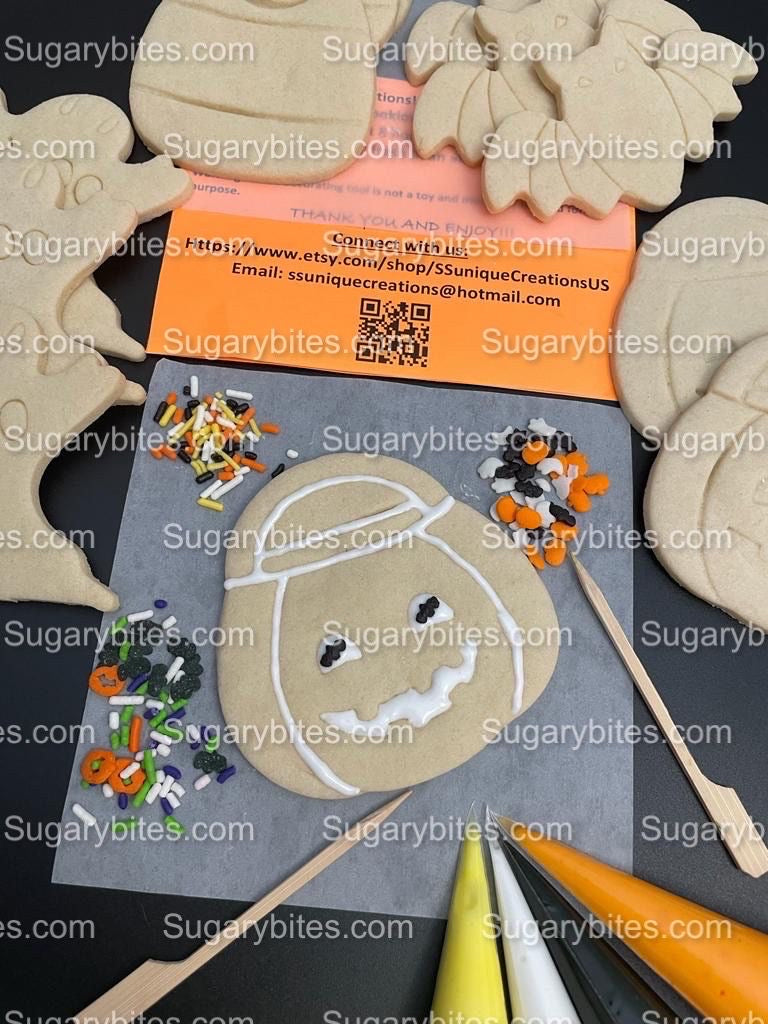 Halloween Cookie Decorating Kit, DIY Cookie Kit, (Large Cookies) ***INCLUDES 24 ITEMS*** With 4 Icing Bags & 3 Deluxe Sprinkle!
