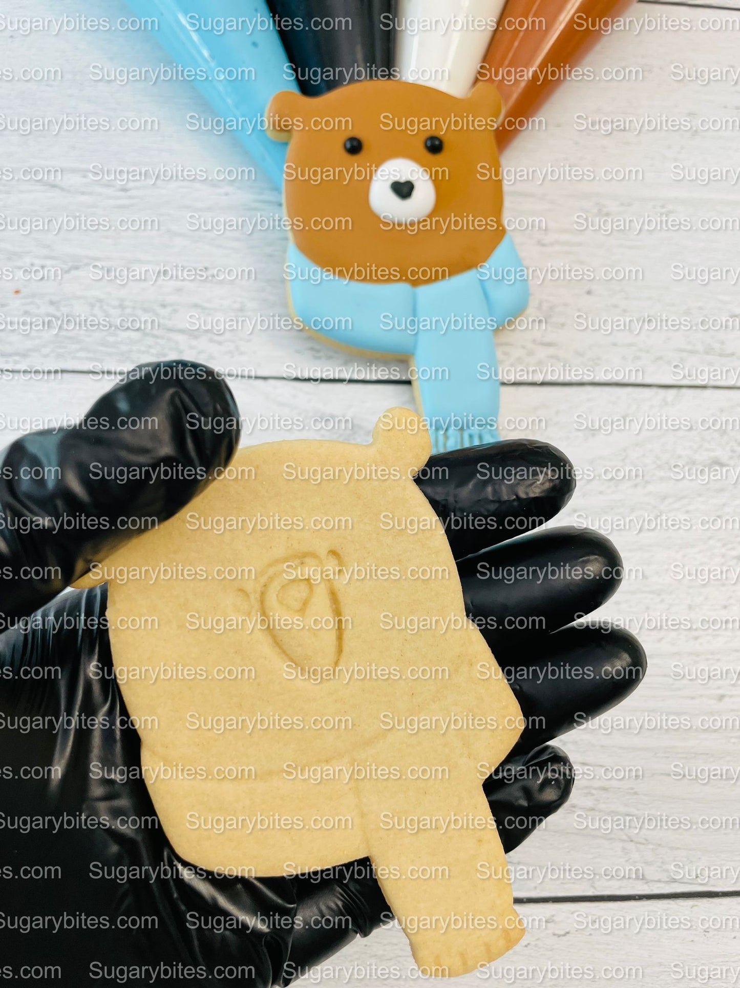 Winter Cookie Decorating Kit, Winter DIY Cookie Kit, (Large Cookies) ***INCLUDES 24 ITEMS*** With 4 Icing Bags & 3 Deluxe Sprinkle!