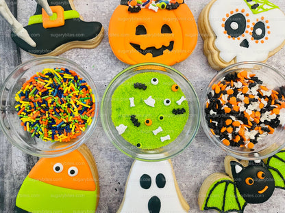 Halloween Cookie Decorating Kit, DIY Cookie Kit, (Large Cookies) ***INCLUDES 24 ITEMS*** With 4 Icing Bags & 3 Deluxe Sprinkle!!