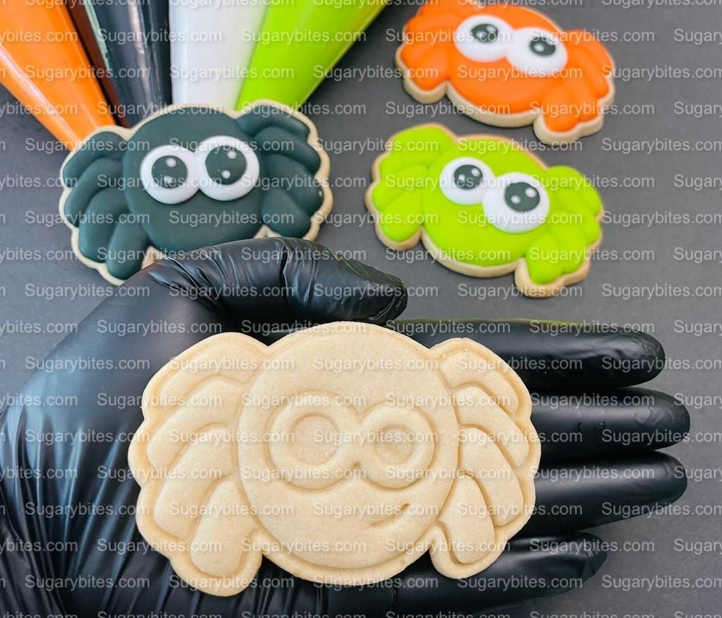 Halloween Cookie Decorating Kit, DIY Cookie Kit, (Large Cookies) ***INCLUDES 24 ITEMS*** With 4 Icing Bags & 3 Deluxe Sprinkle!