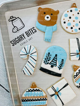 Load image into Gallery viewer, Winter Cookie Decorating Kit, Winter DIY Cookie Kit, (Large Cookies) ***INCLUDES 24 ITEMS*** With 4 Icing Bags &amp; 3 Deluxe Sprinkle!
