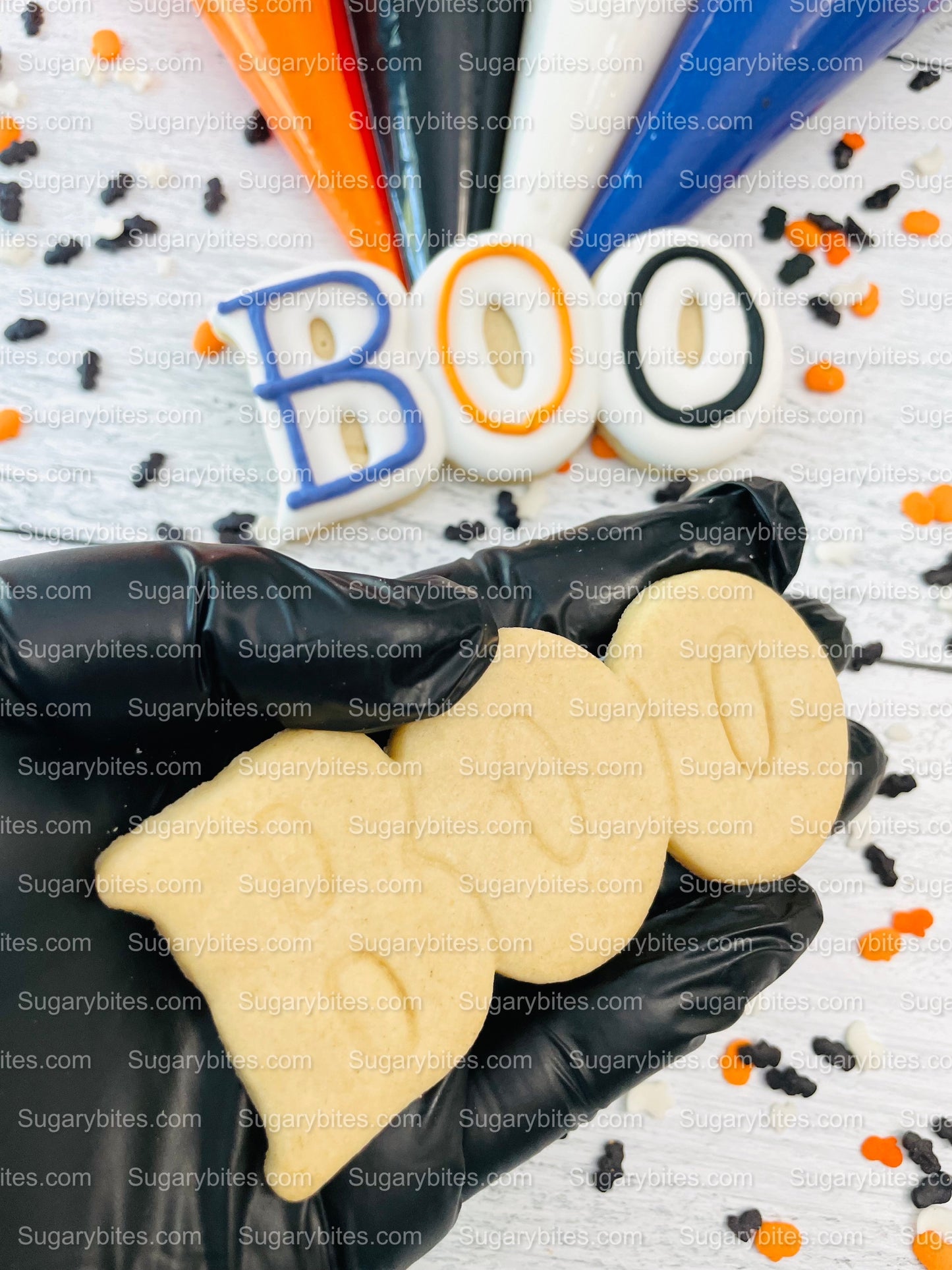 Halloween Cookie Decorating Kit, DIY Cookie Kit, (Large Cookies) ***INCLUDES 24 ITEMS*** With 4 Icing Bags & 3 Deluxe Sprinkle!