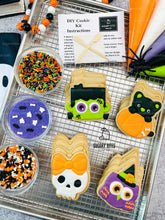 Load image into Gallery viewer, Halloween Cookie Decorating Kit, DIY Cookie Kit, (Large Cookies) ***INCLUDES 24 ITEMS*** With 4 Icing Bags &amp; 3 Deluxe Sprinkles!!!
