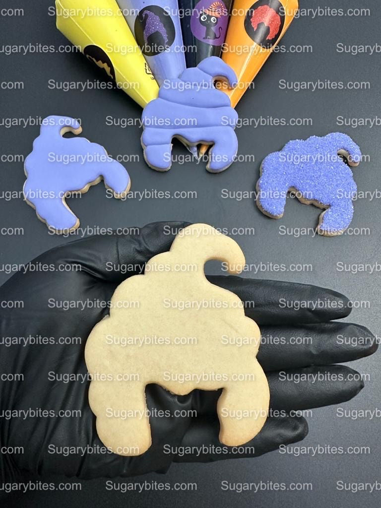 Halloween Cookie Decorating Kit, DIY Cookie Kit, (Large Cookies) ***INCLUDES 25 ITEMS*** With 4 Icing Bags & 4 Deluxe Sprinkle!