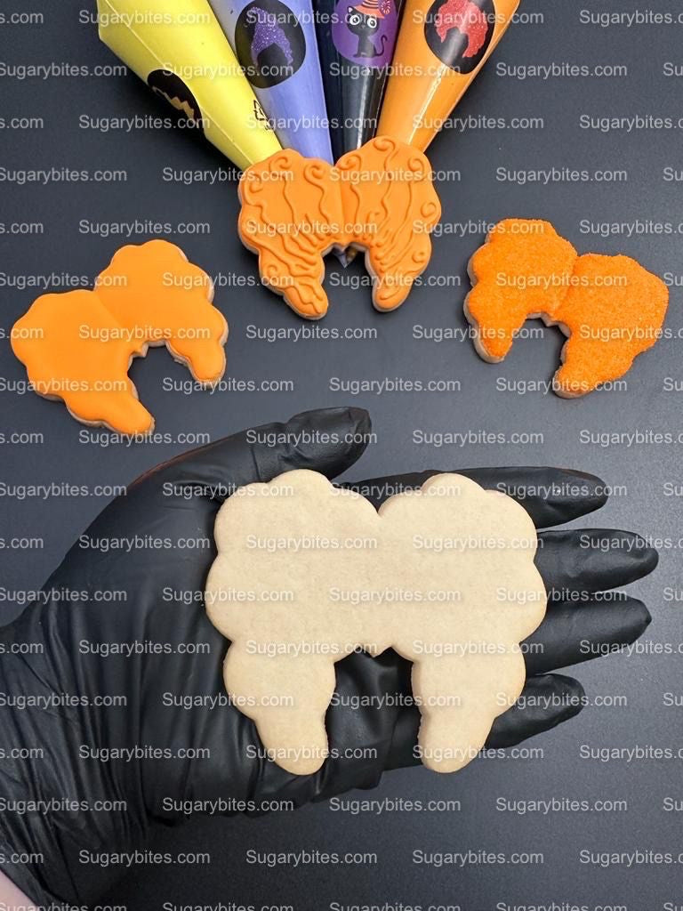 Halloween Cookie Decorating Kit, DIY Cookie Kit, (Large Cookies) ***INCLUDES 25 ITEMS*** With 4 Icing Bags & 4 Deluxe Sprinkle!