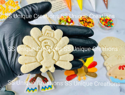 Thanksgiving Cookie Decorating Kit, Thanksgiving DIY Cookie Kit, ***INCLUDES 26 ITEMS*** (Large Cookies), ...Extra Free Bonus !