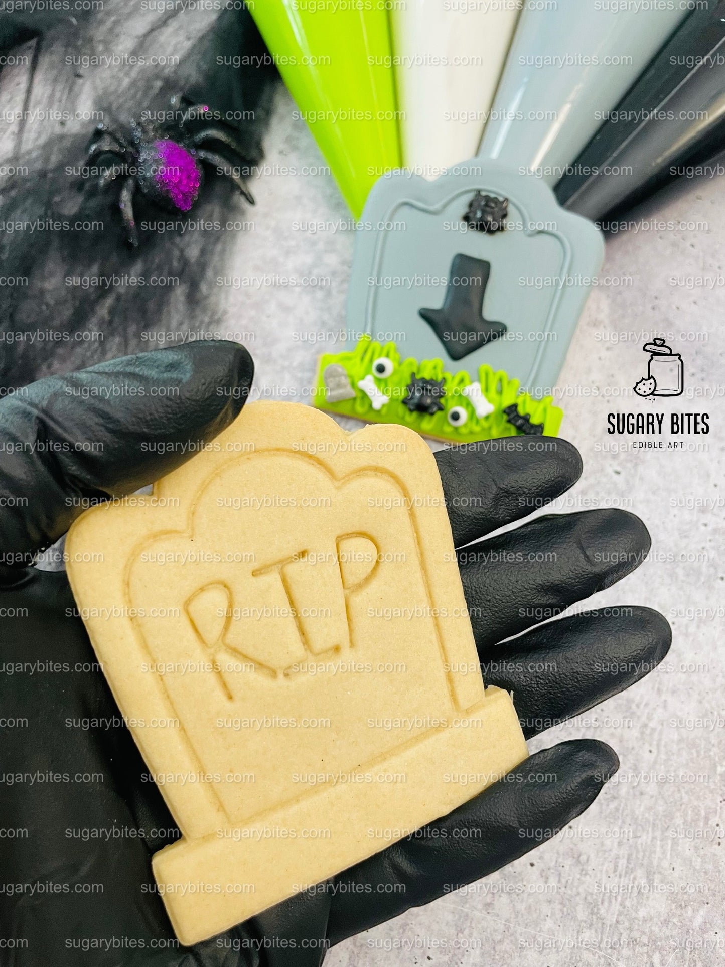 Halloween Cookie Decorating Kit, DIY Cookie Kit, (Large Cookies) ***INCLUDES 24 ITEMS*** With 4 Icing Bags & 3 Deluxe Sprinkle!!