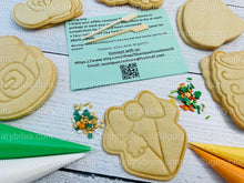 Load image into Gallery viewer, St Patricks Day Cookie Decorating Kit St. Patrick’s Day DIY Cookie Kit, **INCLUDES 23 ITEMS** (Large Cookies), Included Deluxe Sprinkles
