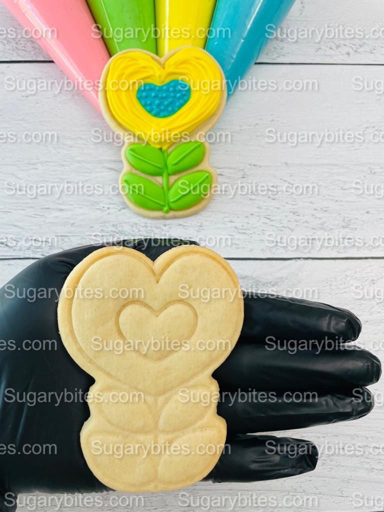 Flower Cookie Decorating Kit, DIY Flower Cookie Decorating Kit, Spring/Easter Diy cookie kit, **INCLUDES 24 ITEMS** (Large Cookies)