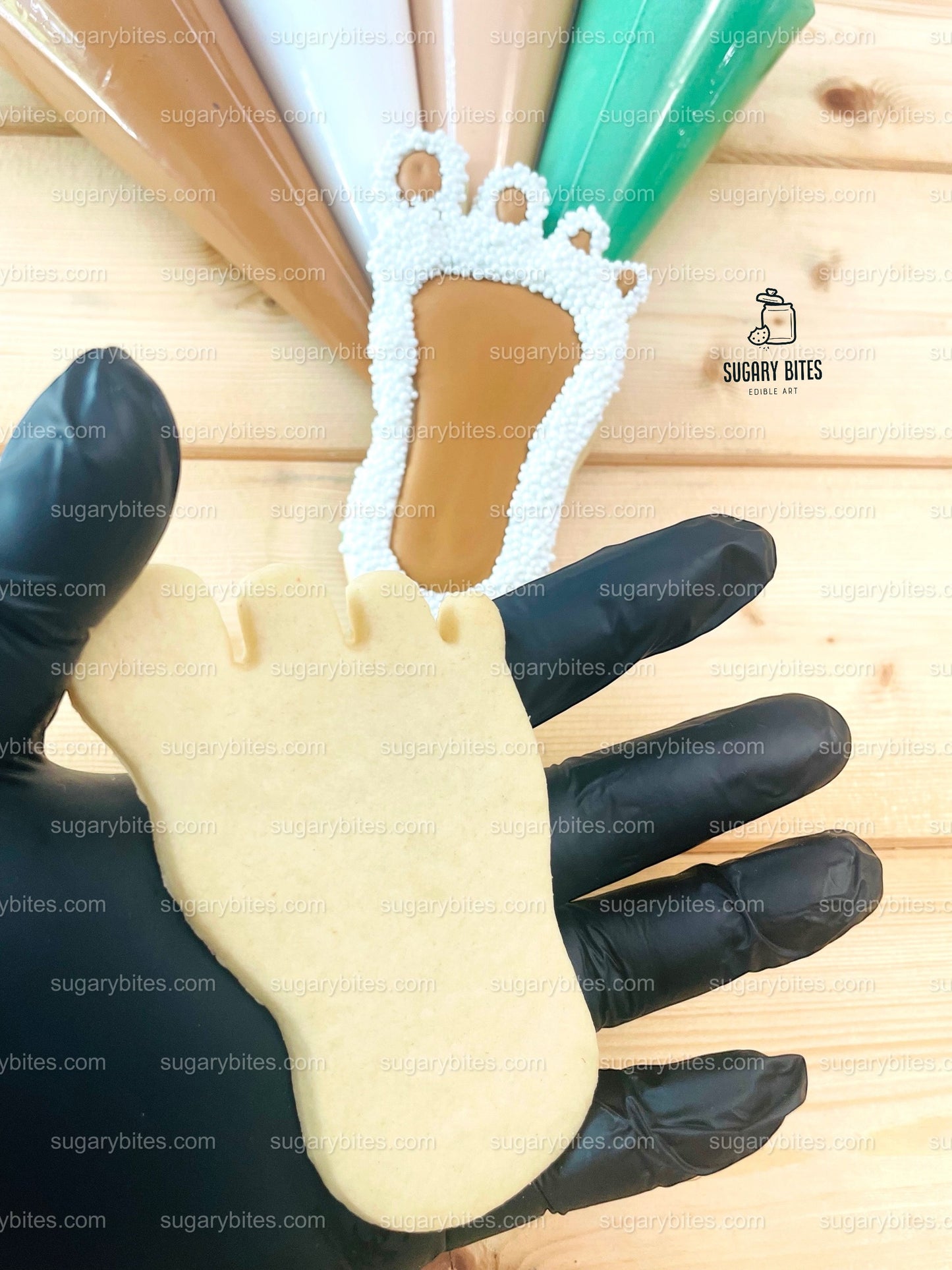 Winter Cookie Decorating Kit, Winter DIY Cookie Kit, (Large Cookies) ***INCLUDES 24 ITEMS*** With 4 Icing Bags & 3 Deluxe Sprinkle!!