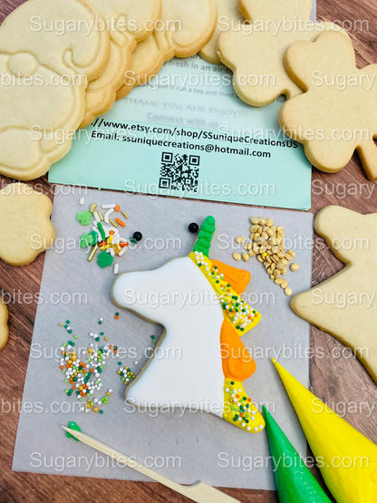 St Patrick’s Day Cookie Decorating Kit, St. Patrick’s Day DIY Cookie Kit, **INCLUDES 25 ITEMS** (Large Cookies), Included Deluxe Sprinkles