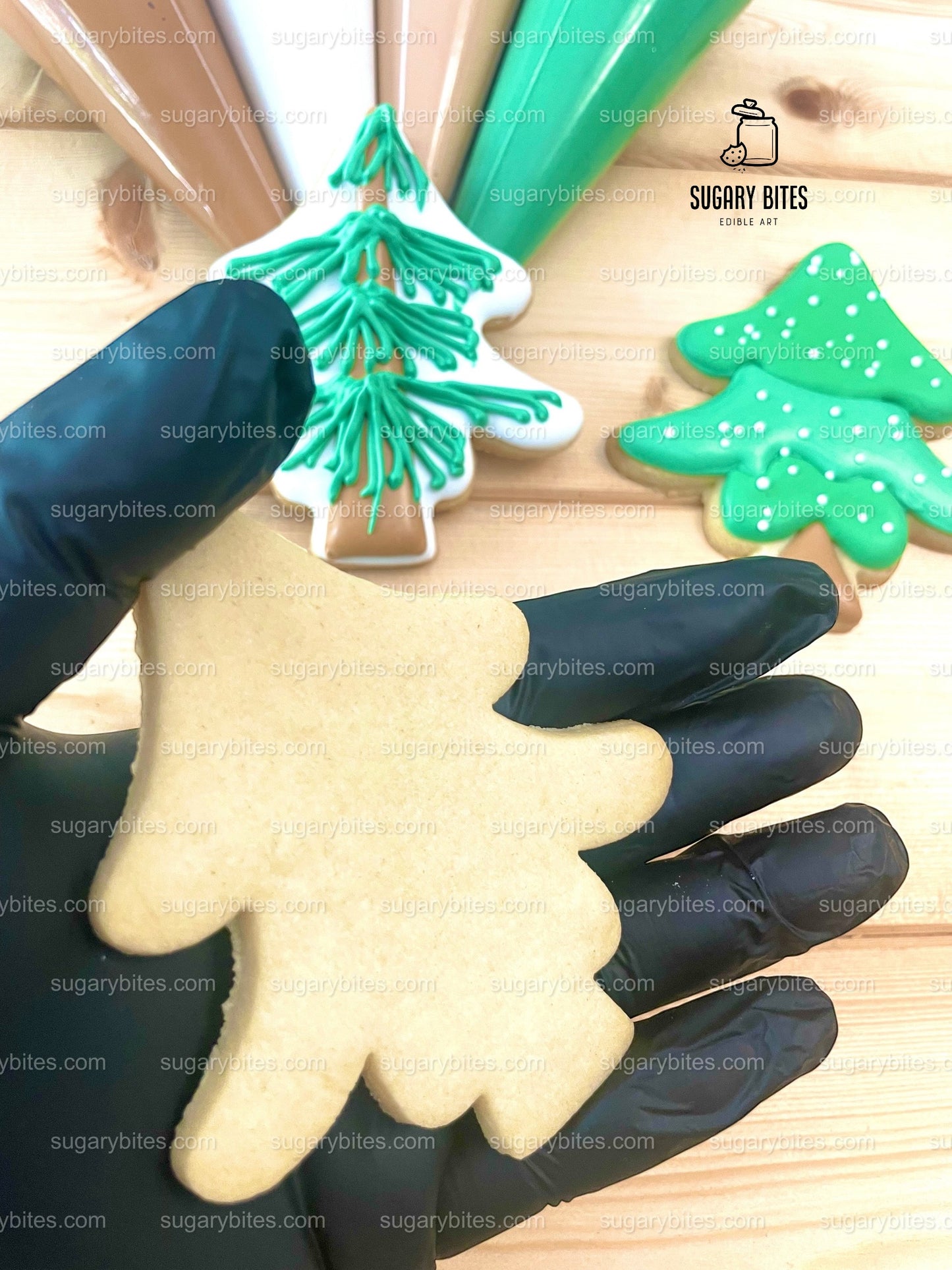 Winter Cookie Decorating Kit, Winter DIY Cookie Kit, (Large Cookies) ***INCLUDES 24 ITEMS*** With 4 Icing Bags & 3 Deluxe Sprinkle!!