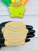 Load image into Gallery viewer, St Patrick’s Day Cookie Decorating Kit, St. Patrick’s Day DIY Cookie Kit, **INCLUDES 24 ITEMS** (Large Cookies), Included Deluxe Sprinkles
