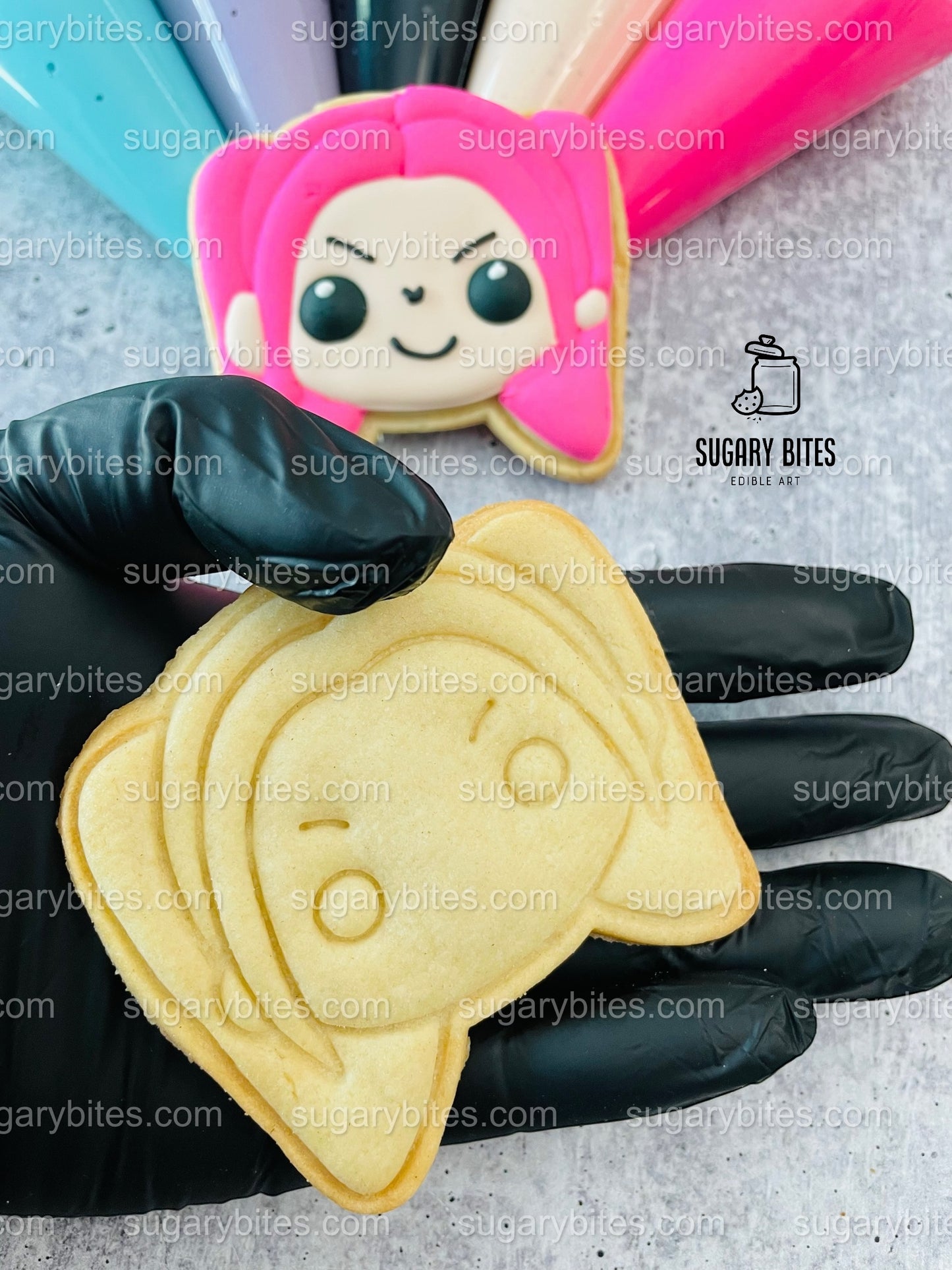 Kpop Decorating Kit, DIY Cookie Kit, (Large Cookies) ***INCLUDES 25 ITEMS*** With 5 Icing Bags & 3 Deluxe Sprinkles!!!