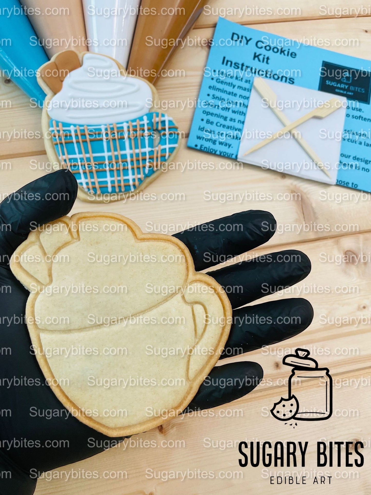 Winter Cookie Decorating Kit, Winter DIY Cookie Kit, (Large Cookies) ***INCLUDES 24 ITEMS*** With 4 Icing Bags & 3 Deluxe Sprinkle!