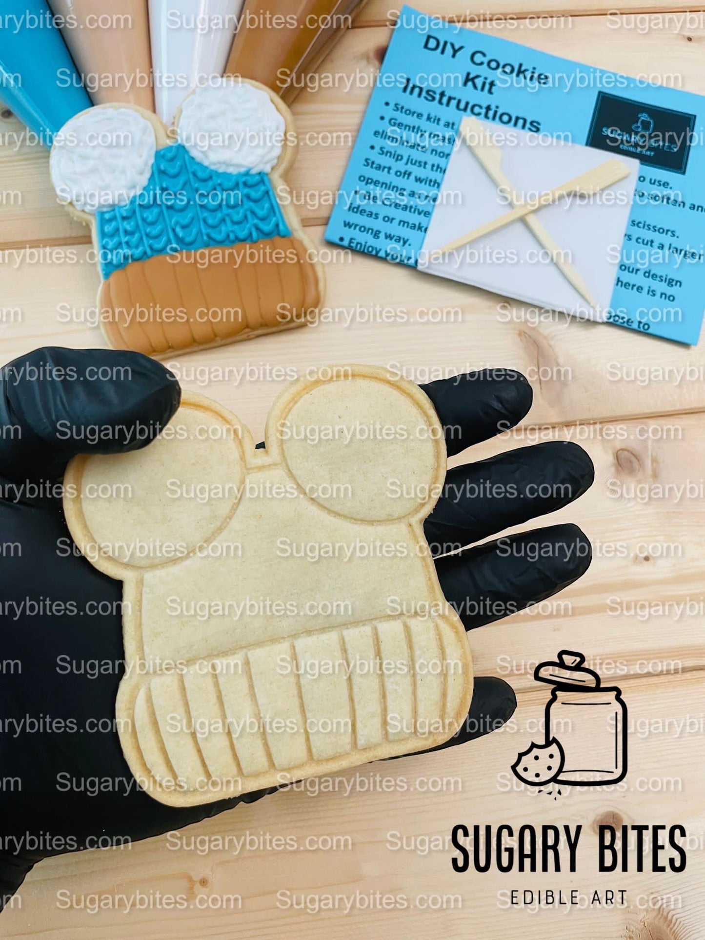 Winter Cookie Decorating Kit, Winter DIY Cookie Kit, (Large Cookies) ***INCLUDES 24 ITEMS*** With 4 Icing Bags & 3 Deluxe Sprinkle!