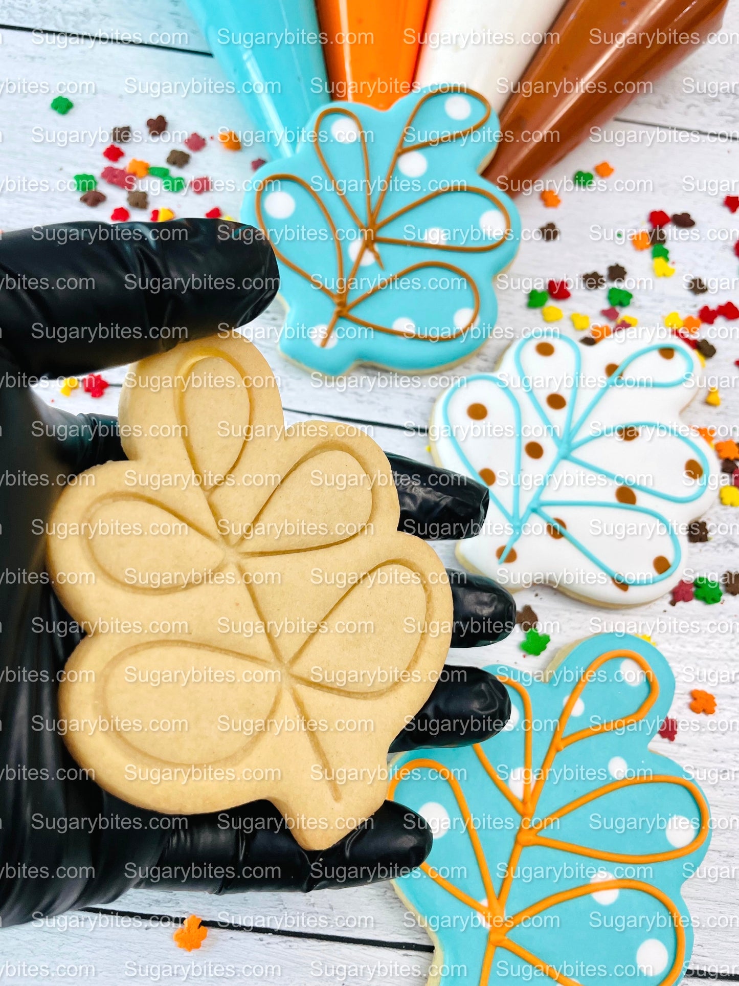 Fall Cookie Decorating Kit, ***INCLUDES 24 ITEMS*** (Large Cookies),Zoom Party Favors, W/ 4 Icing Bags and 3 Deluxe Sprinkles!