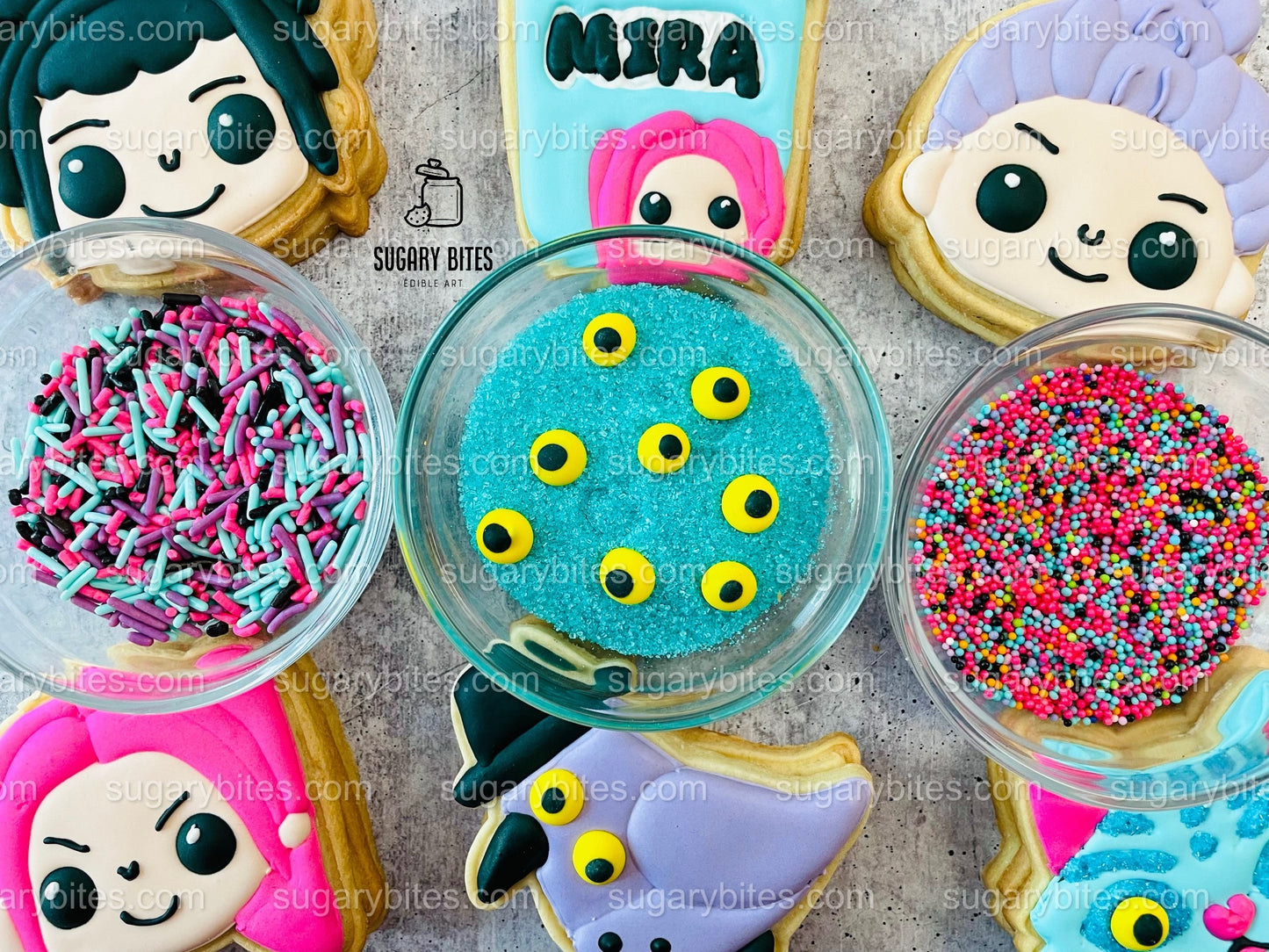 Kpop Decorating Kit, DIY Cookie Kit, (Large Cookies) ***INCLUDES 25 ITEMS*** With 5 Icing Bags & 3 Deluxe Sprinkles!!!