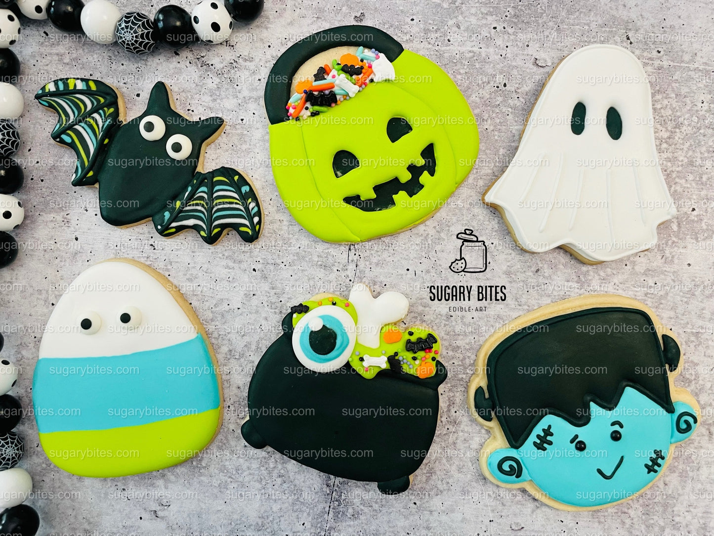 Halloween Cookie Decorating Kit, DIY Cookie Kit, (Large Cookies) ***INCLUDES 24 ITEMS*** With 4 Icing Bags & 3 Deluxe Sprinkle!!
