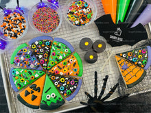Load image into Gallery viewer, Halloween Cookie Decorating Kit, Halloween Pizza Cookie Kit, (Large Cookies) ***INCLUDES 24 ITEMS*** With 4 Icing Bags &amp; 3 Deluxe Sprinkle!!
