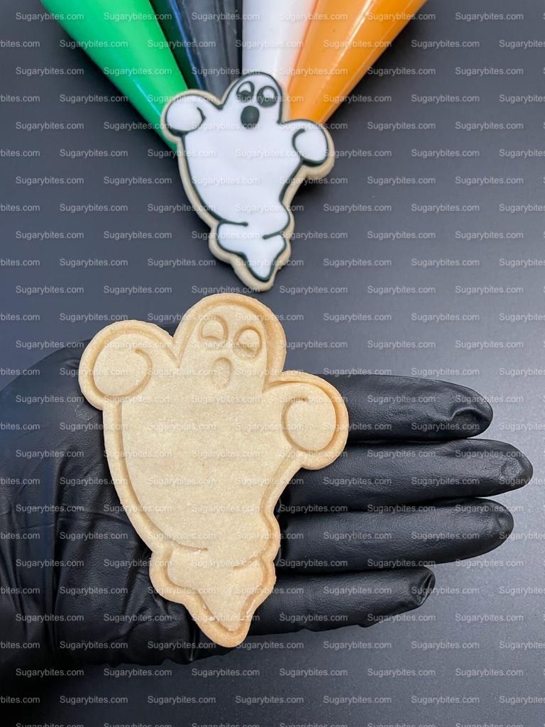 Halloween Cookie Decorating Kit, DIY Cookie Kit, (Large Cookies) ***INCLUDES 24 ITEMS*** With 4 Icing Bags & 3 Deluxe Sprinkle!