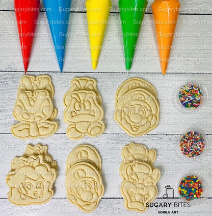 Cookie Decorating Kit, *INCLUDES 26 ITEMS* (Large Cookies) …… with 5 Icing bags and 3 Deluxe Sprinkles!… Plus 2 Bonus Cookies!