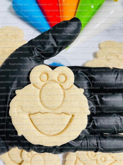 Cookie Decorating Kit, *INCLUDES 26 ITEMS* (Large Cookies) …… with 5 Icing bags and 3 Deluxe Sprinkles!