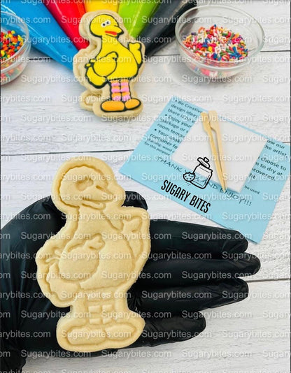 Cookie Decorating Kit, *INCLUDES 27 ITEMS* (Large Cookies) …… with 5 Icing bags and 3 Deluxe Sprinkles!… Plus 2 Bonus Cookies!